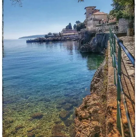 Adelina Διαμέρισμα Lovran